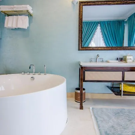 Phoenicia Boutique - Adults Only Hotel