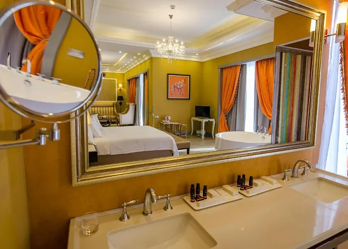 Phoenicia Boutique - Adults Only Navodari