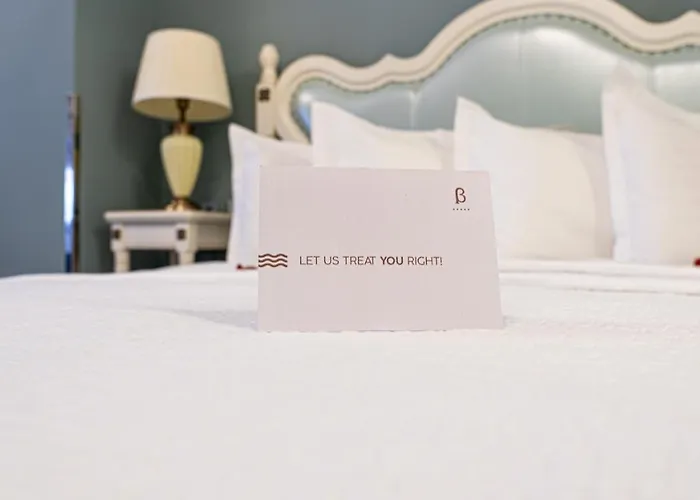 Phoenicia Boutique - Adults Only