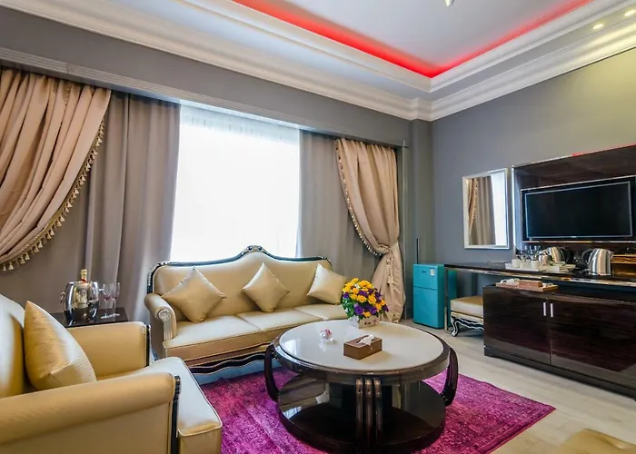 Phoenicia Boutique - Adults Only Navodari